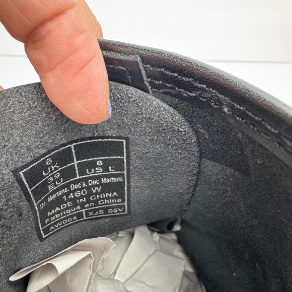 Dr Martens 1460 W Black Leather Ankle Boots Women's US 8 Combat Goth Dark Fairy - Picture 11 of 13